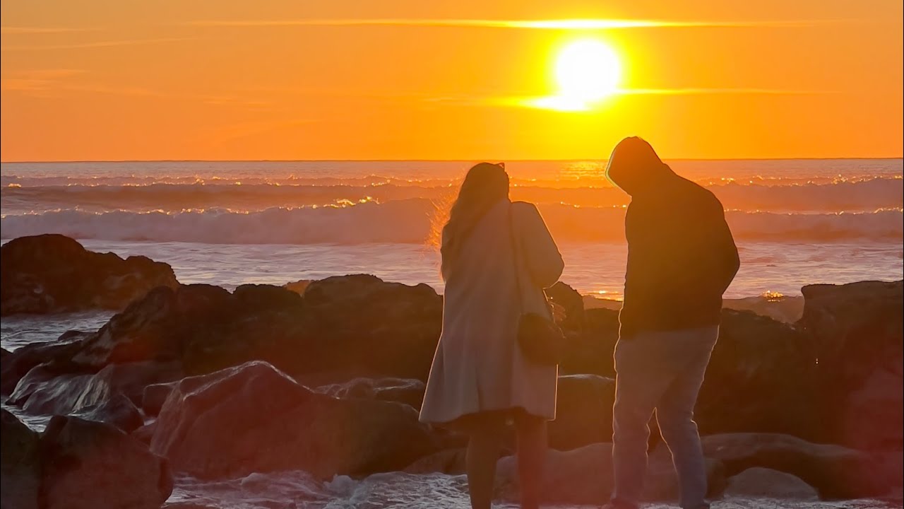 ☀️🏖️ Beach Walk Tour 🇵🇹 Portugal April 2023 | Praia de Cabedelo (4K)