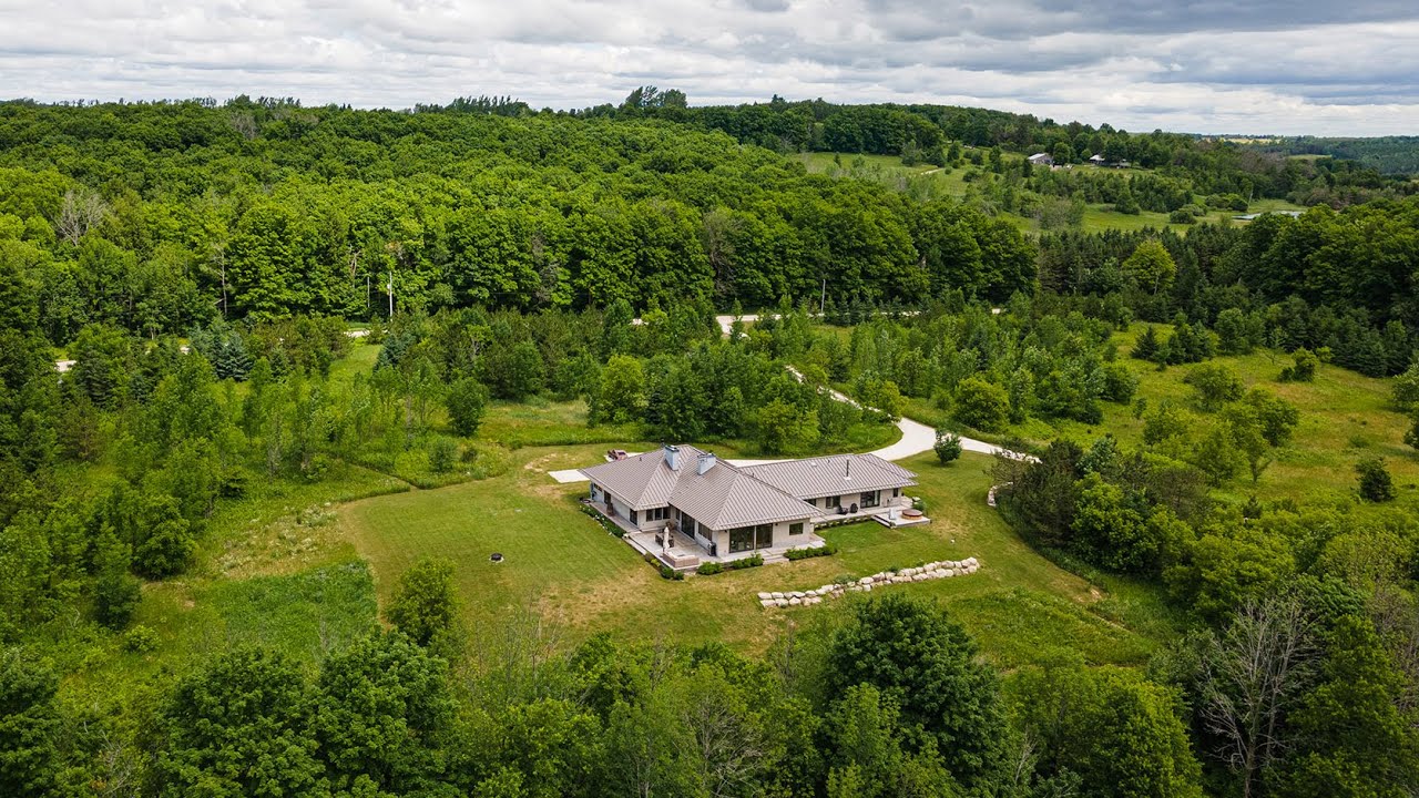 Lux Home // Mono Ontario