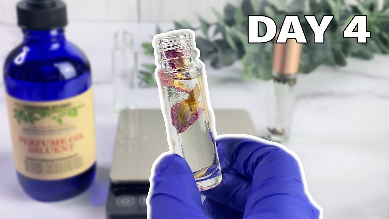 DIY Perfume Oil (Super Easy) | DAY 4 of the 25 DIY's of Christmas ☃️