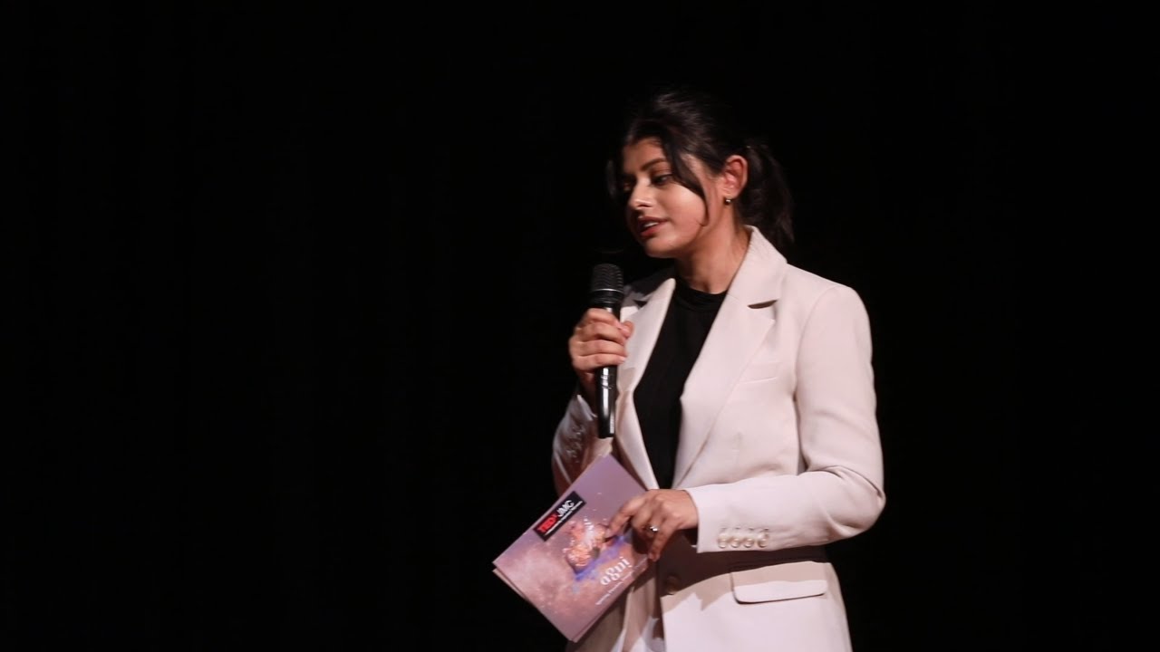 Discovering my passion for wildlife photography | Aparupa Dey | TEDxJMC