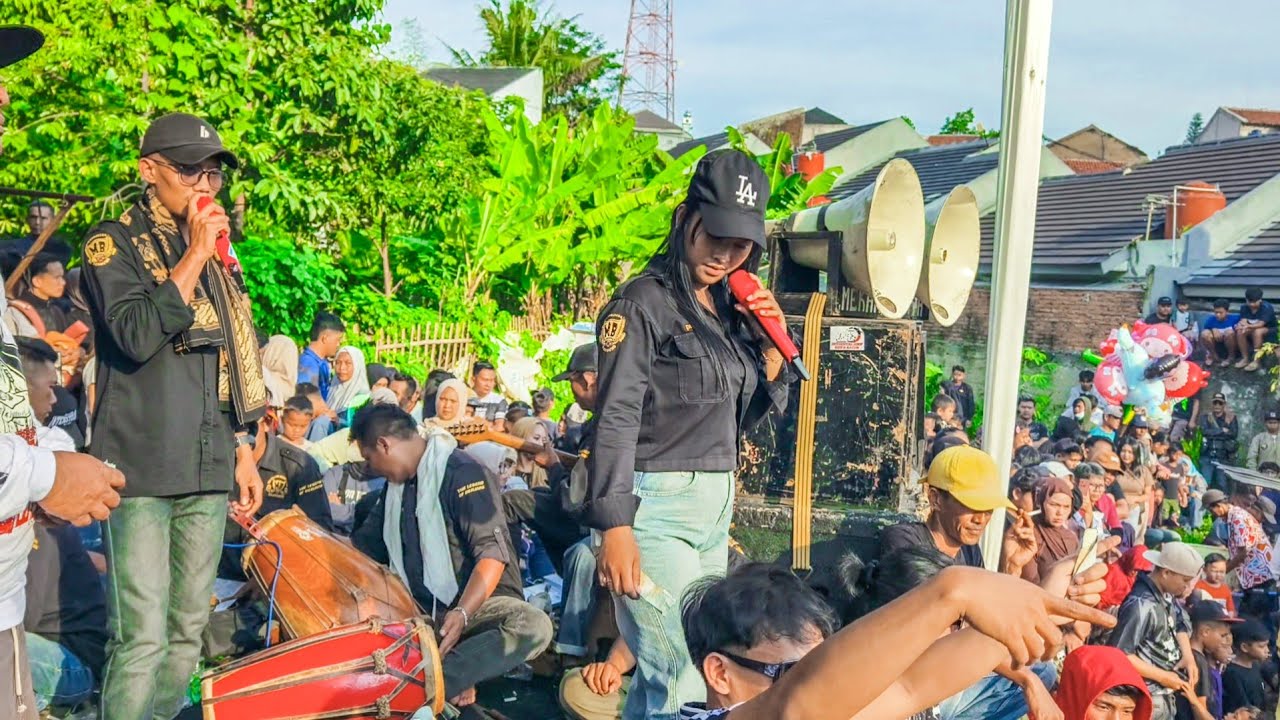 A WAWAN TEBE DUET BARENG PUPUTDS!!! Seni Benjang Mekar Budaya
