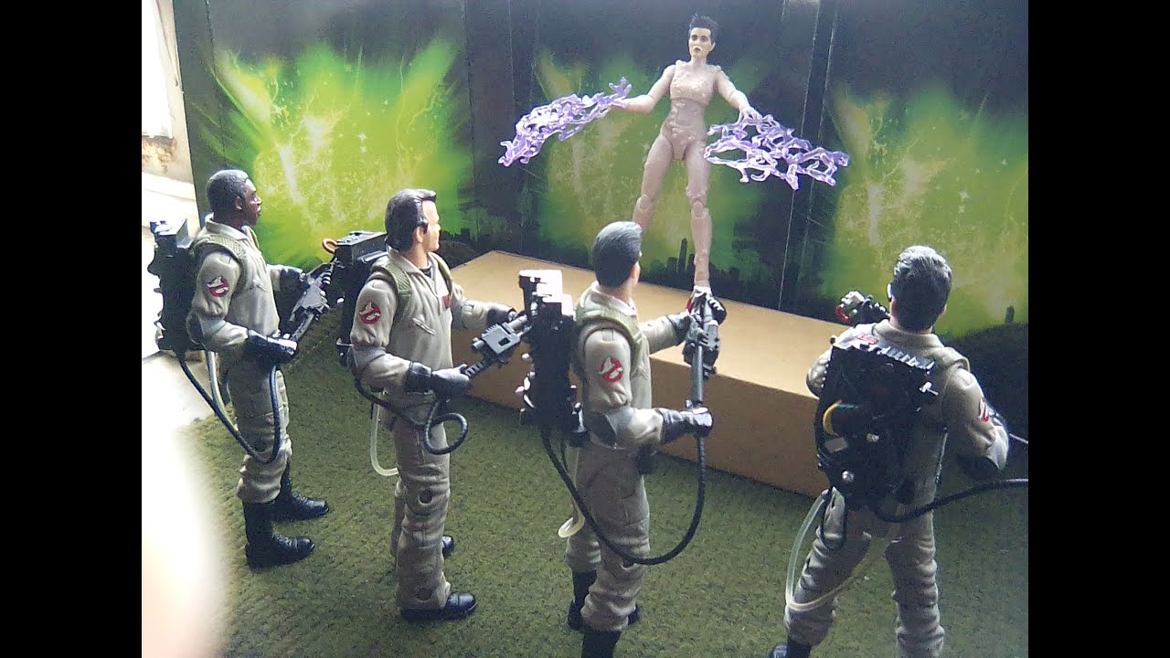 JUGUETES DEL PAVO 38. Mattel Ghostbusters y Hasbro Plasma Series Dana y Gozer