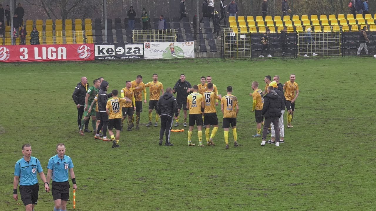 Skrót CZARNI Połaniec - WIECZYSTA Kraków (3 Liga Grupa IV)