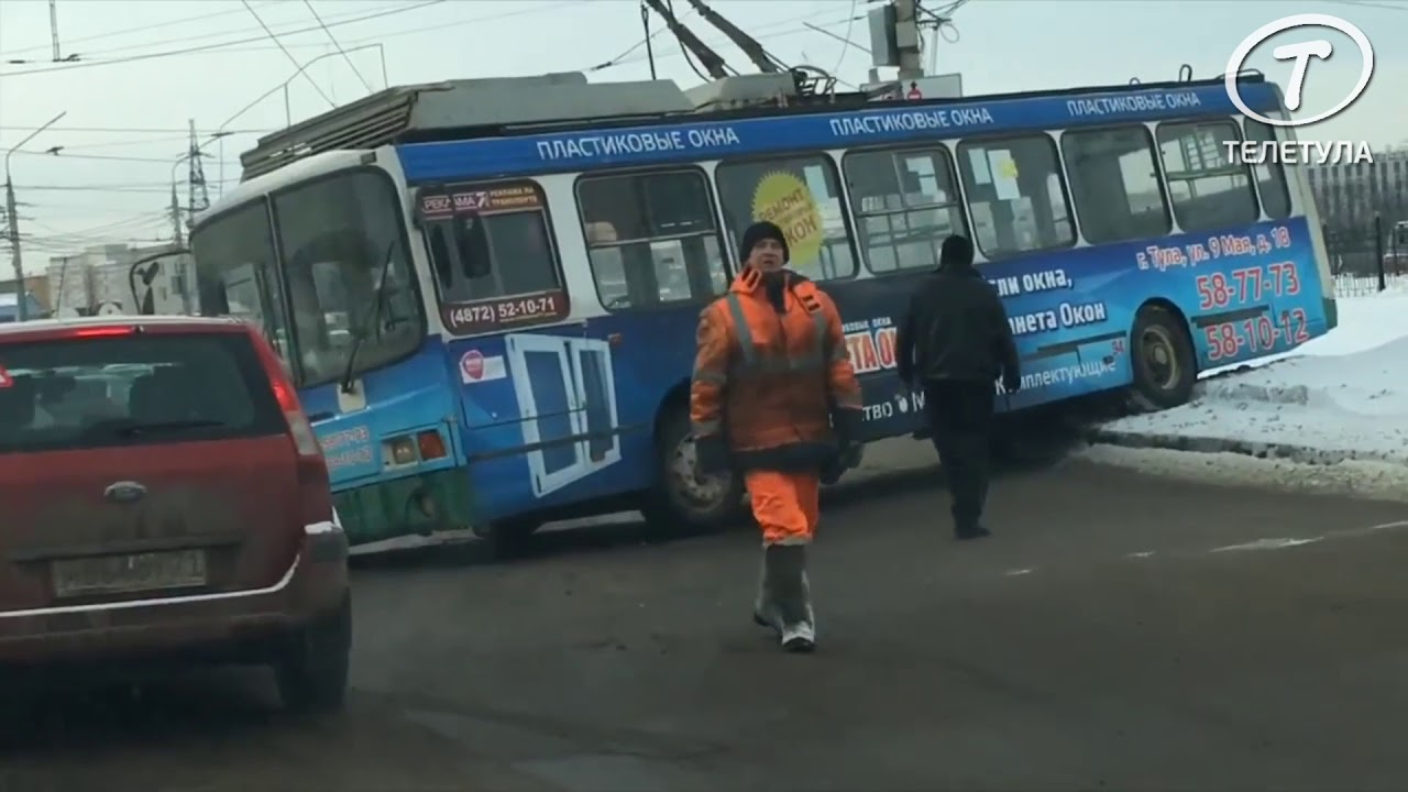 «Бешеный троллейбус» в Туле попал на видео