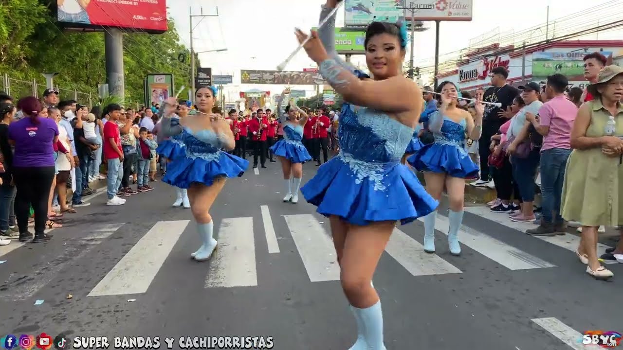 Complejo Educativo Ofelia Herrera, Desfile del Correo San Miguel.
