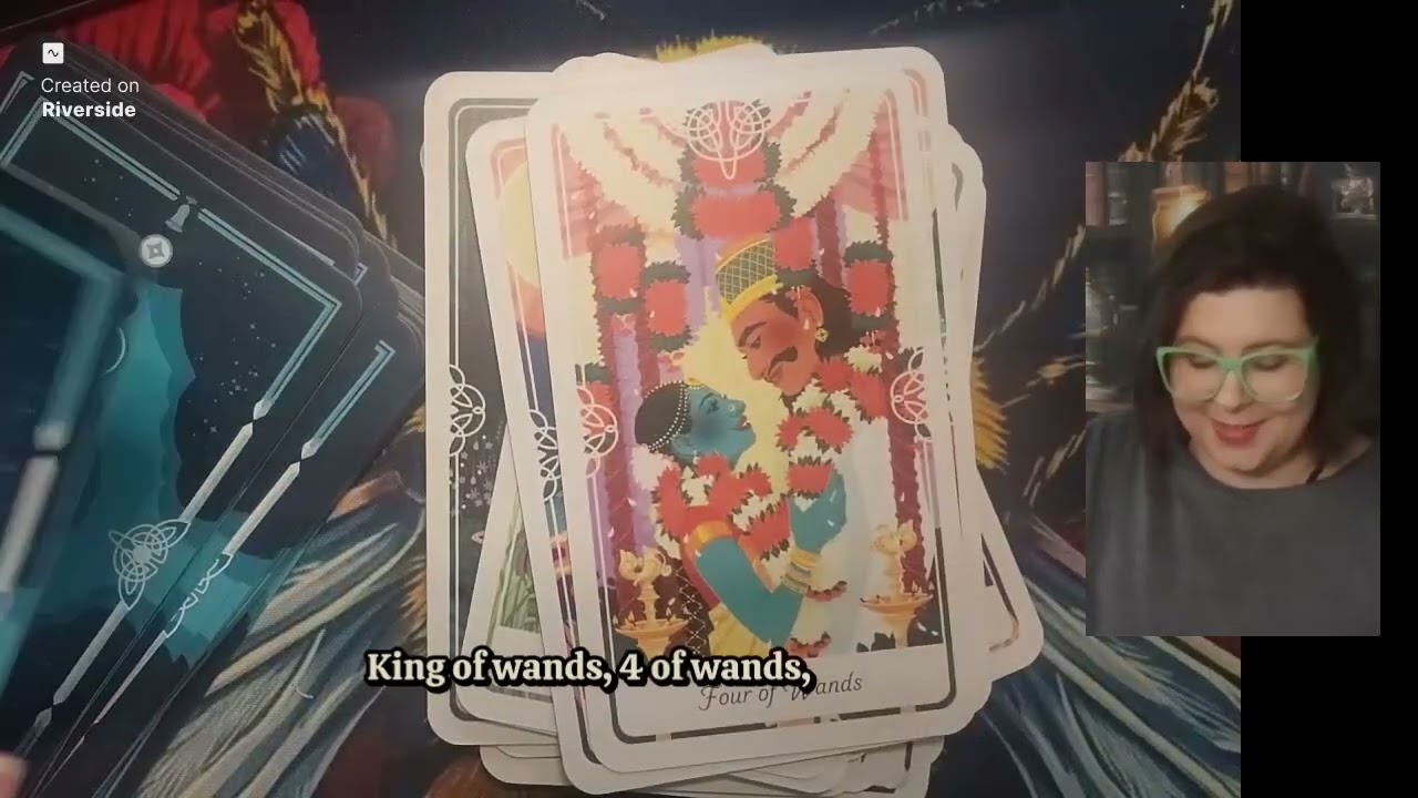 Flip through of The Tarot of the Divine