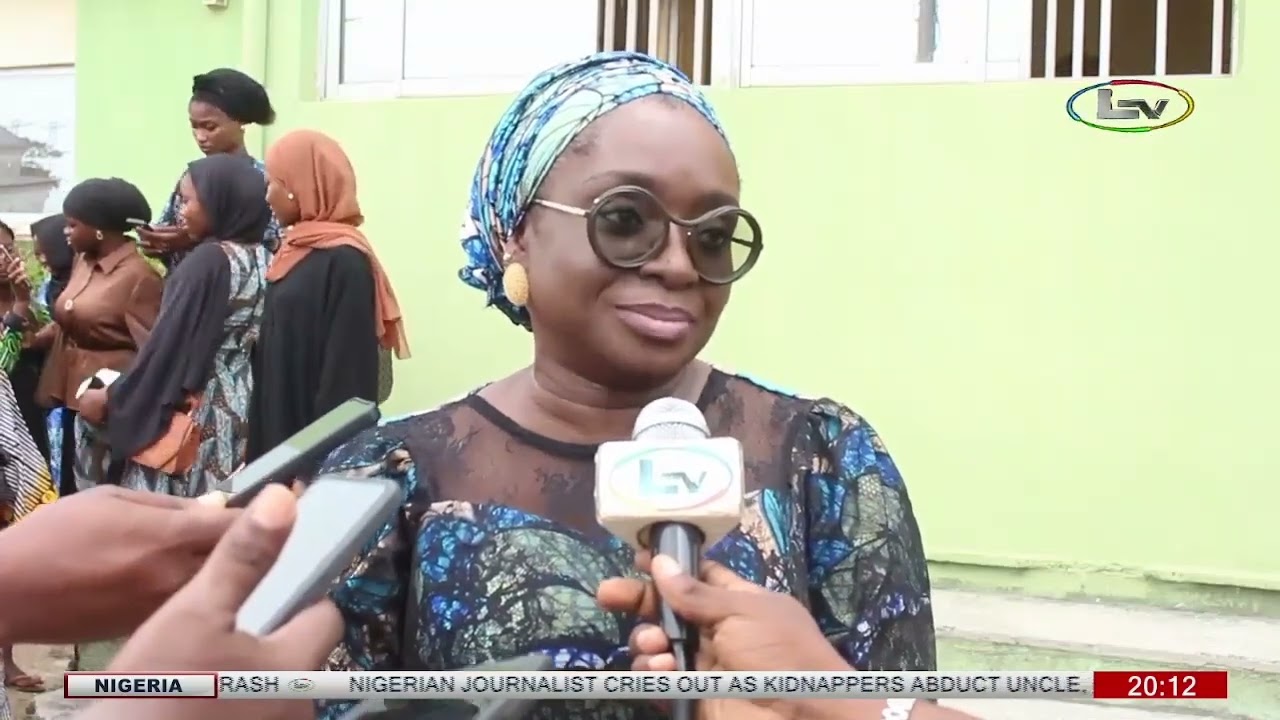 Promoting Education: 42 law students benefit from lawmakers grant