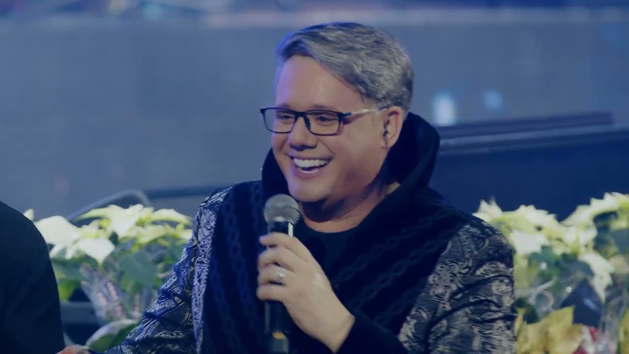 FUEGO - CÂT DE FRUMOASĂ EȘTI, FEMEIE! - SALA PALATULUI