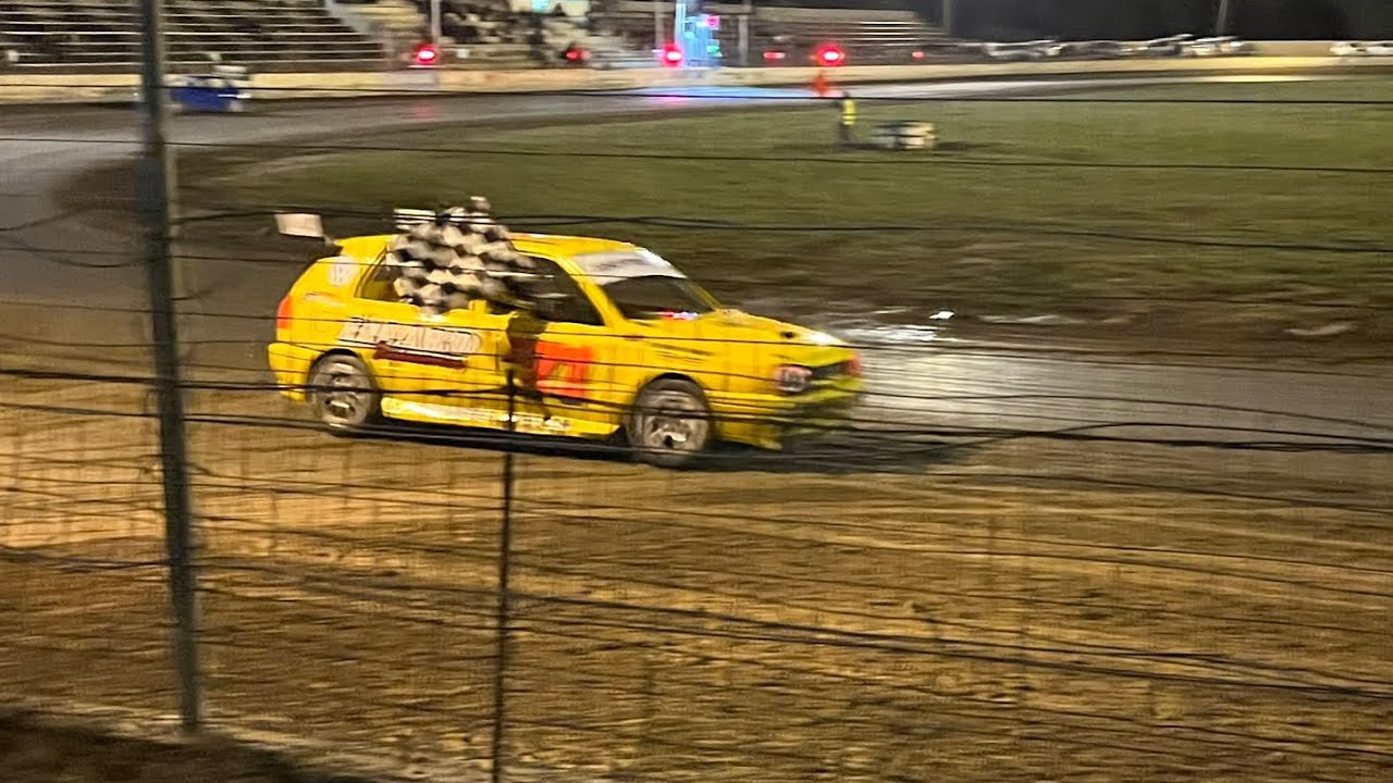 Neville Ellard heavy metals heat one at Curt Alchin memorial race
