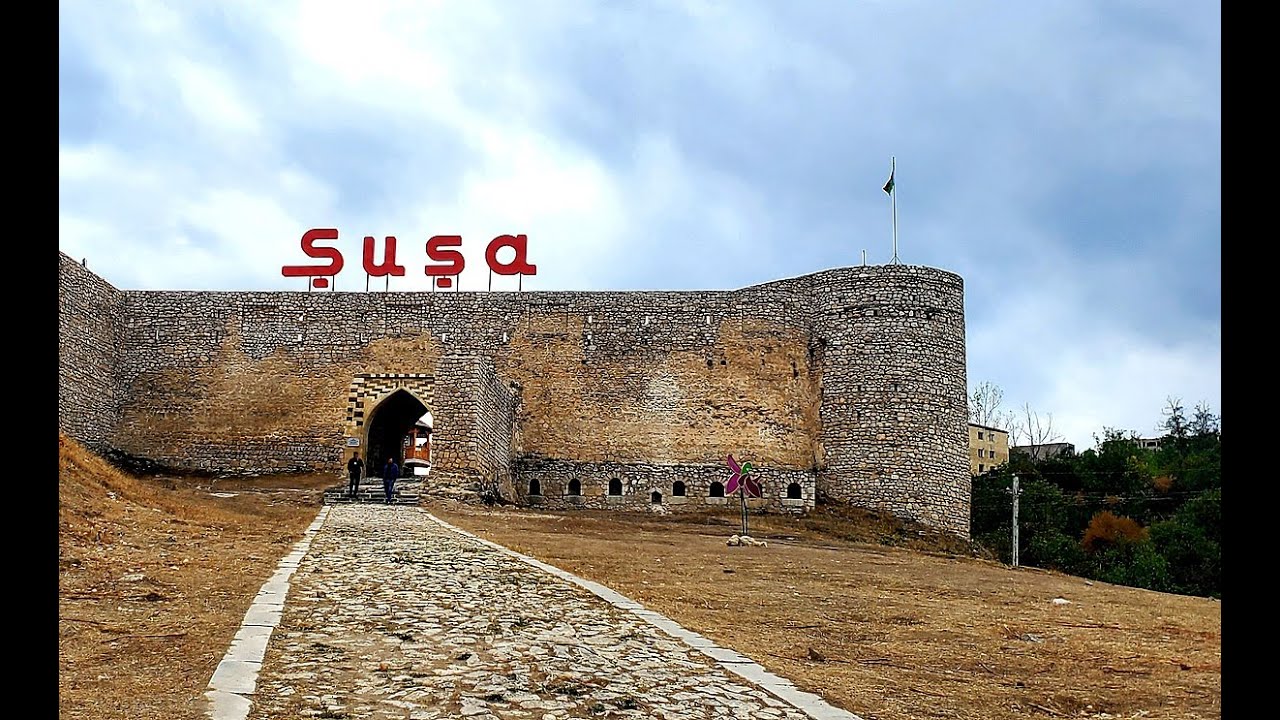 AZAD ŞUŞA