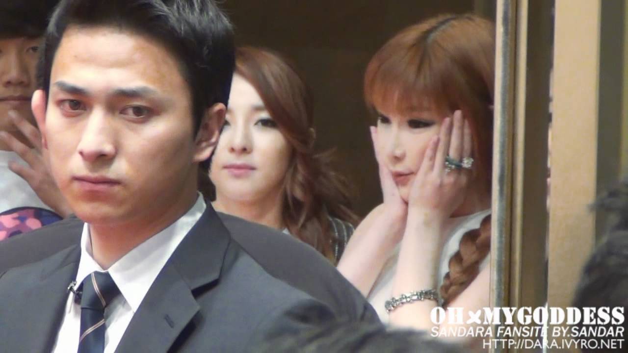 [FANCAM] 120614 Amazing SpiderMan Premiere - Preview (DARA ver)