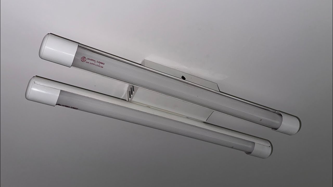 Trocando lâmpadas fluorescentes tubulares 20W (reator convencional)