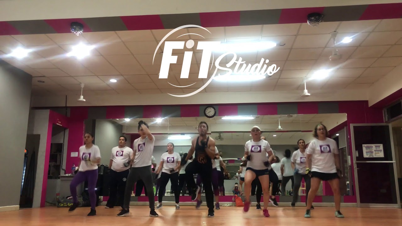 Definición de brazos /Strong by zumba Q2