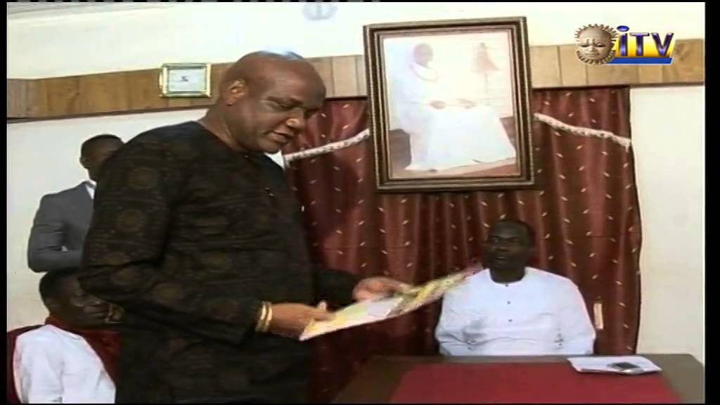 Secretary Benin traditional Council Honoured With Legendary Edo Administrative Achiever&rsquo;s Award