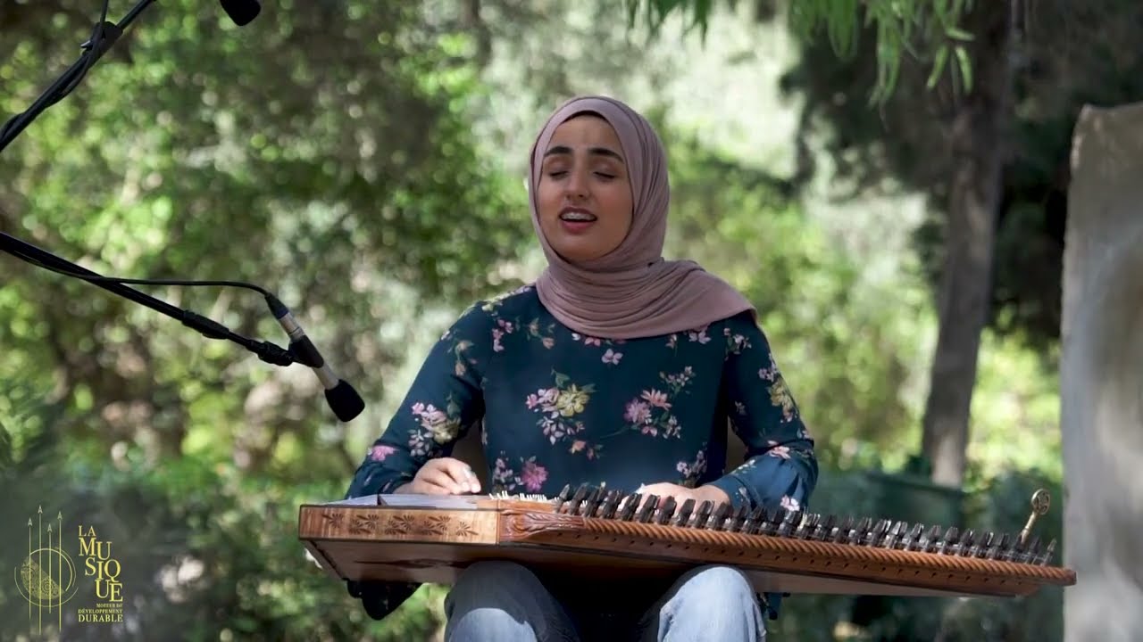 أحلام يقظة - Daydreaming (Solo Version)