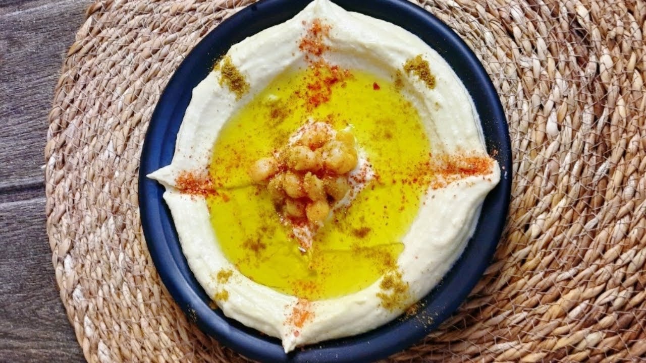 اكتشف سرّ نكهة الحمص بطحينة اللبناني الاصيل