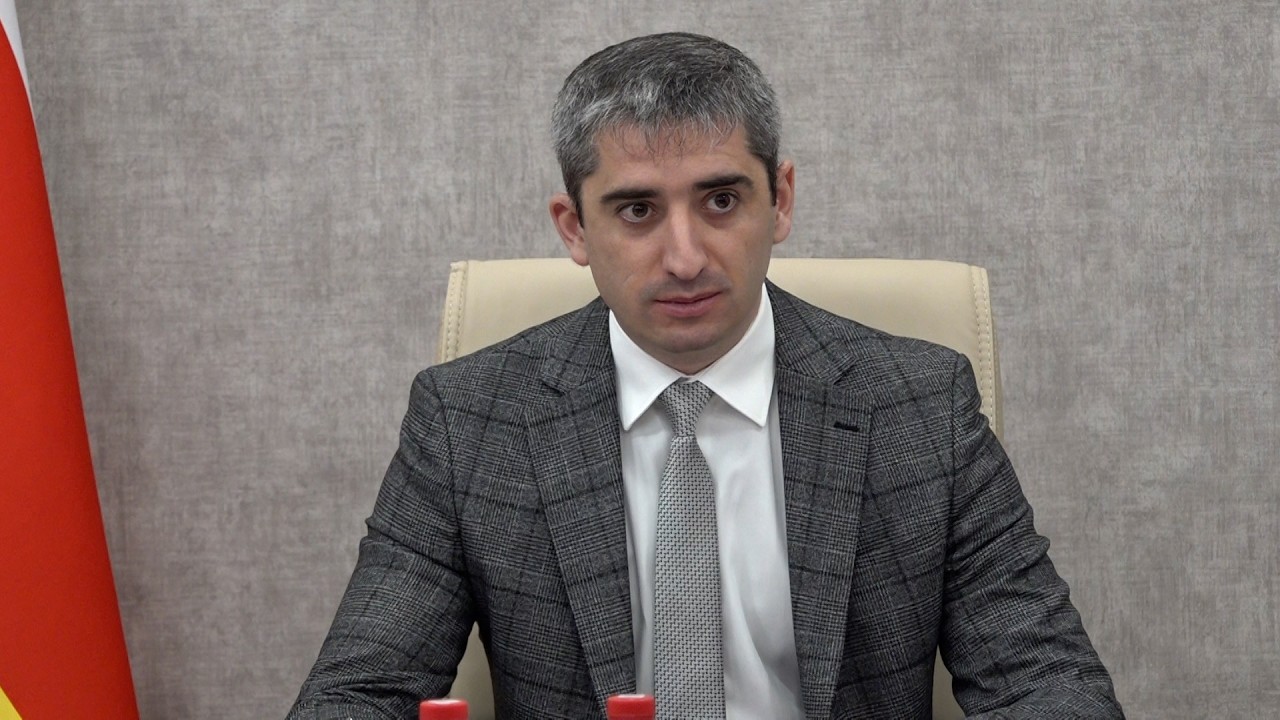 Ремонт аварийного моста в Ленингорском районе и массовые субботники