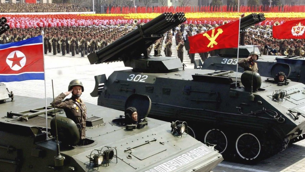 Siła militarna KOREI P&Oacute;ŁNOCNEJ 💪 Jak potężną armią dysponuje sojusznik ROSJI? #koreapolnocna