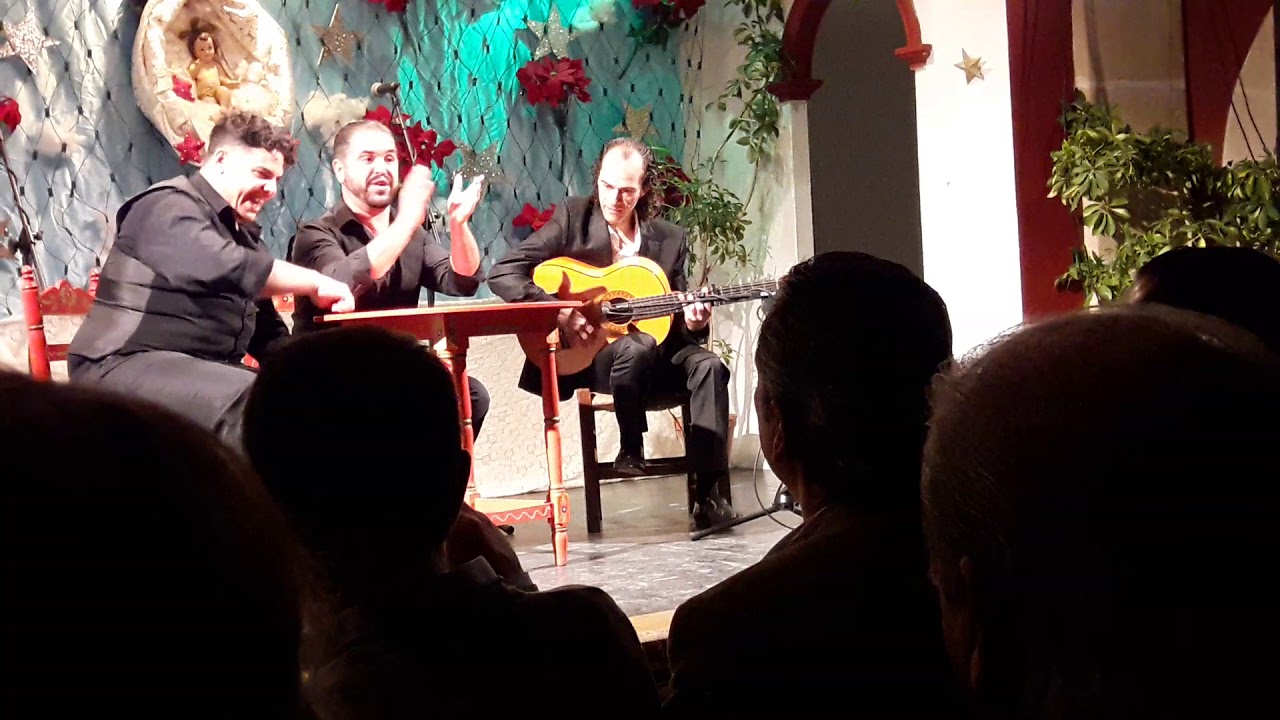 El Quini y Manuel de la Nina con la guitarra de Roman Vicenti
