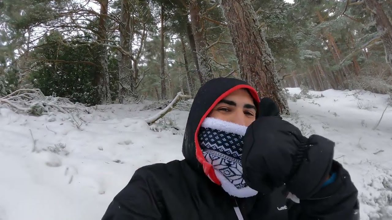 Viaje a Ezcaray, pequeña ruta de senderismo por la sierra de allí, estrenando raquetas de nieve.