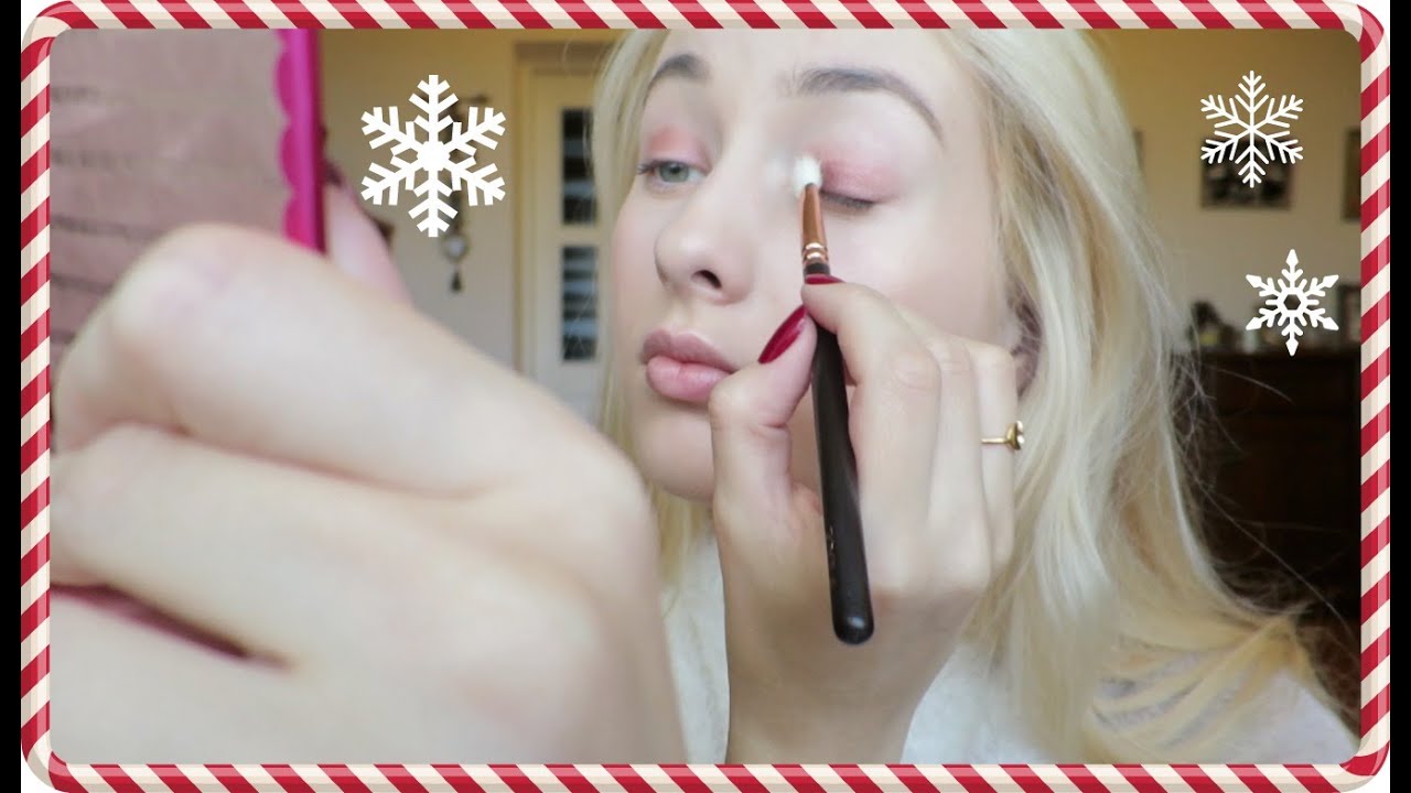 Vlogmas '15. Day 1: Makeup. Decorating for Christmas. Cats