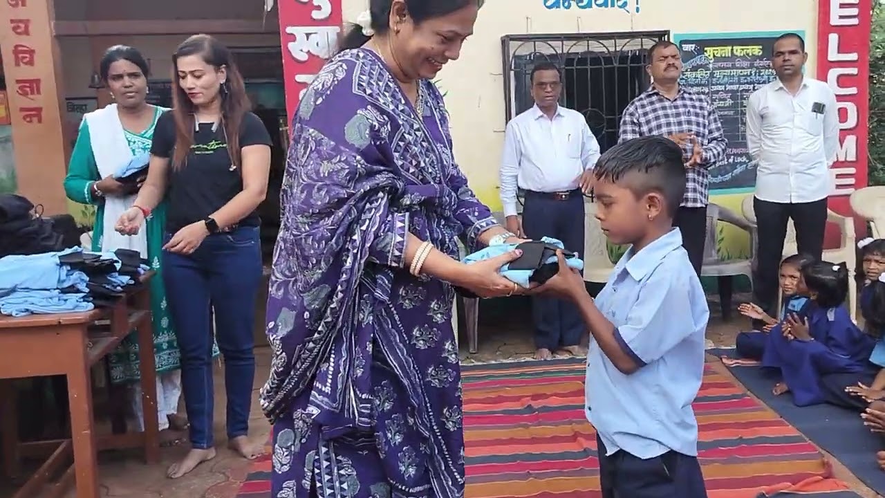 Diwali Happiness Distribution