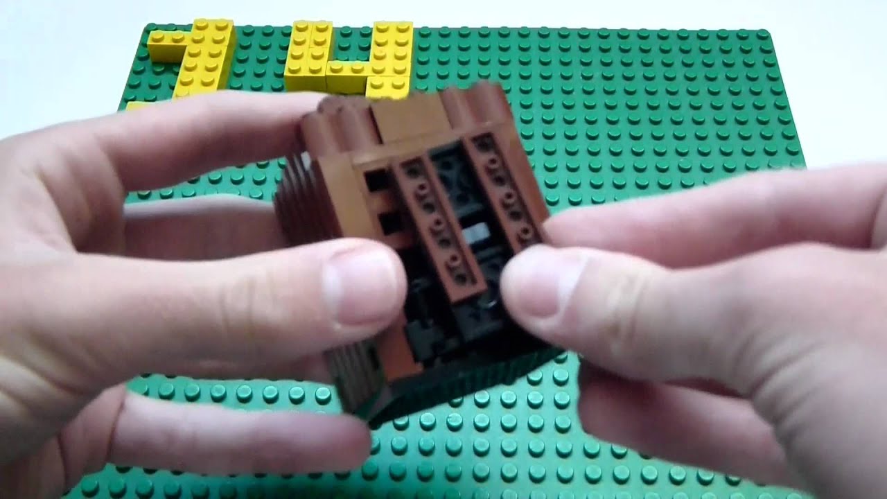 Captain's Challenge Day 14 - Lego Outhouse