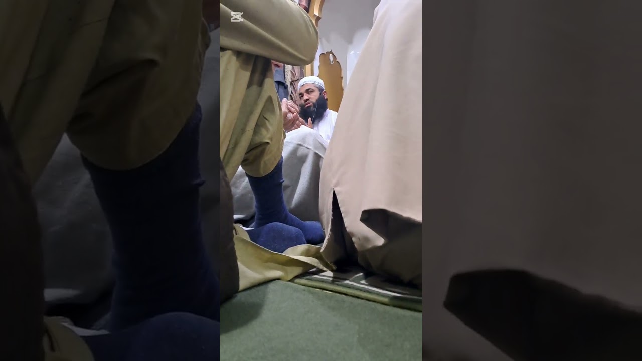 Khatam mubarak❤️aj hmare masjid mai tarawo ka quran hakeem ka hatam keya ❤️shukar alhamdullilah❤️