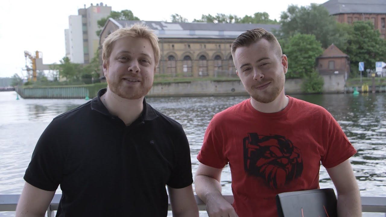 TobiWan Takes on Capitalist in Crumbling Island Arena!