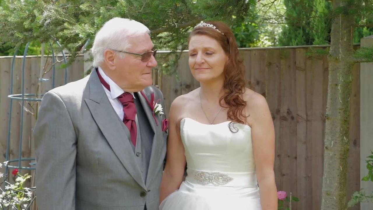 Woodlands House Registry Office Dagenham Wedding Venue London Amanda & Paul Abbey Weddings