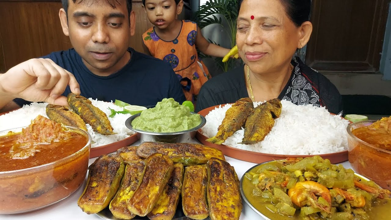 FISH BELLY , FISH FRY , SHRIMP EATING WITH RICE MUKBANG WITH MY MOTHER