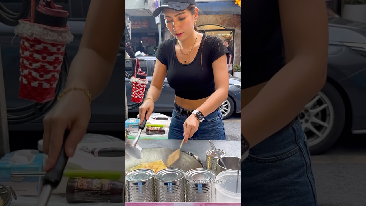 Roti with banana and egg - Thai Street Food #shorts