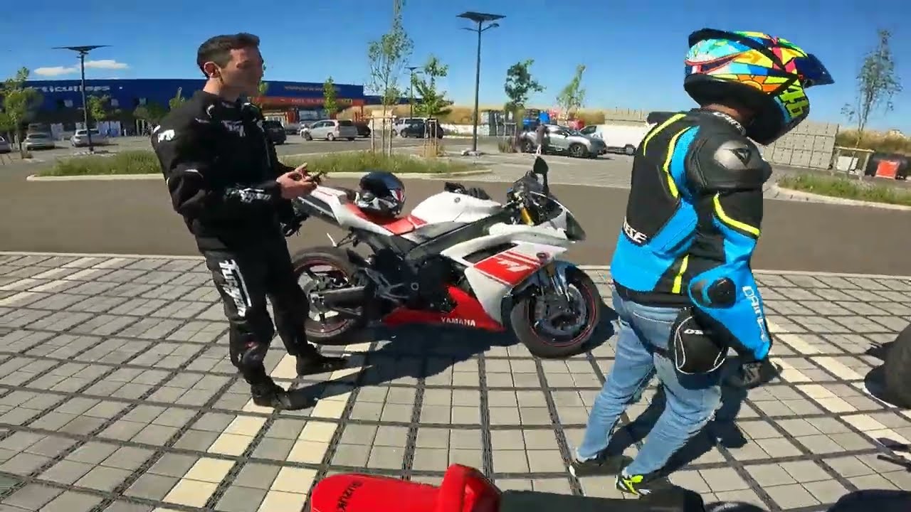 De la terre jusqu'au ciel (Essai Yamaha R1 de 2007 et balade)