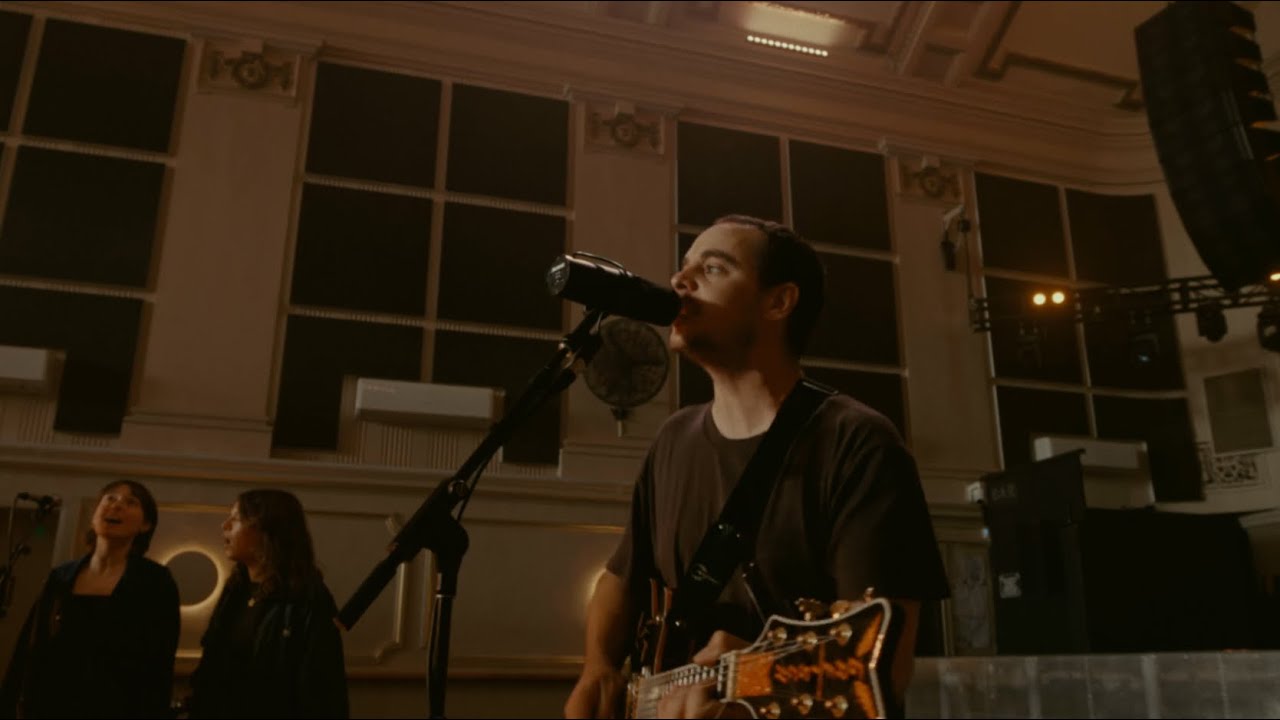 Rolling Blackouts Coastal Fever  — Sunburned In London (Live at Northcote Theatre)