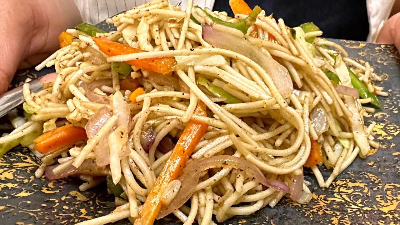 बाजार जैसी व्हेज चाऊमीन kolkata famous बनाने की सीक्रेट रेसिपी | Street Style Veg Chowmein Recipe
