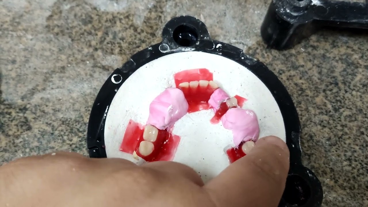 Video rápido, acrilização de uma armação metálica.