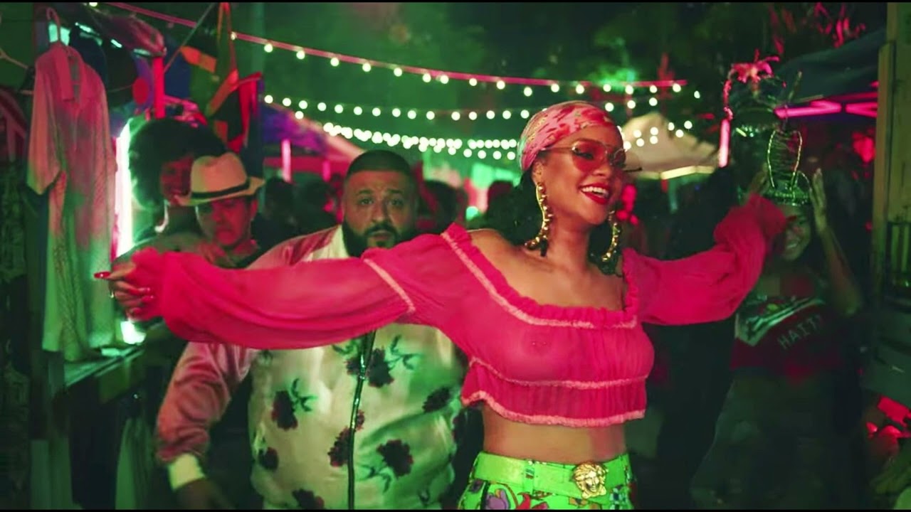 DJ Khaled   Wild Thoughts Official Video ft  Rihanna, Bryson Tiller