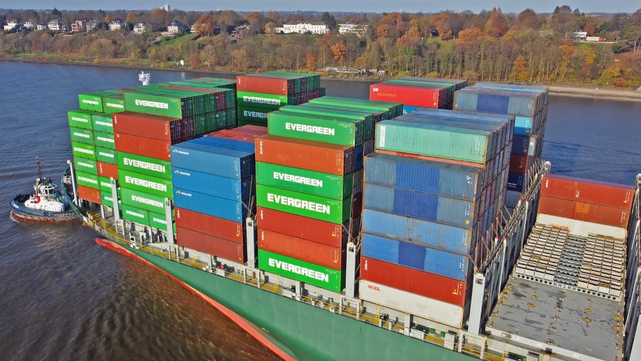 GIANTS OF THE SEA: LARGE CONTAINER SHIPS AT THE PORT OF HAMBURG - 4K SHIPSPOTTING NOVEMBER 2024