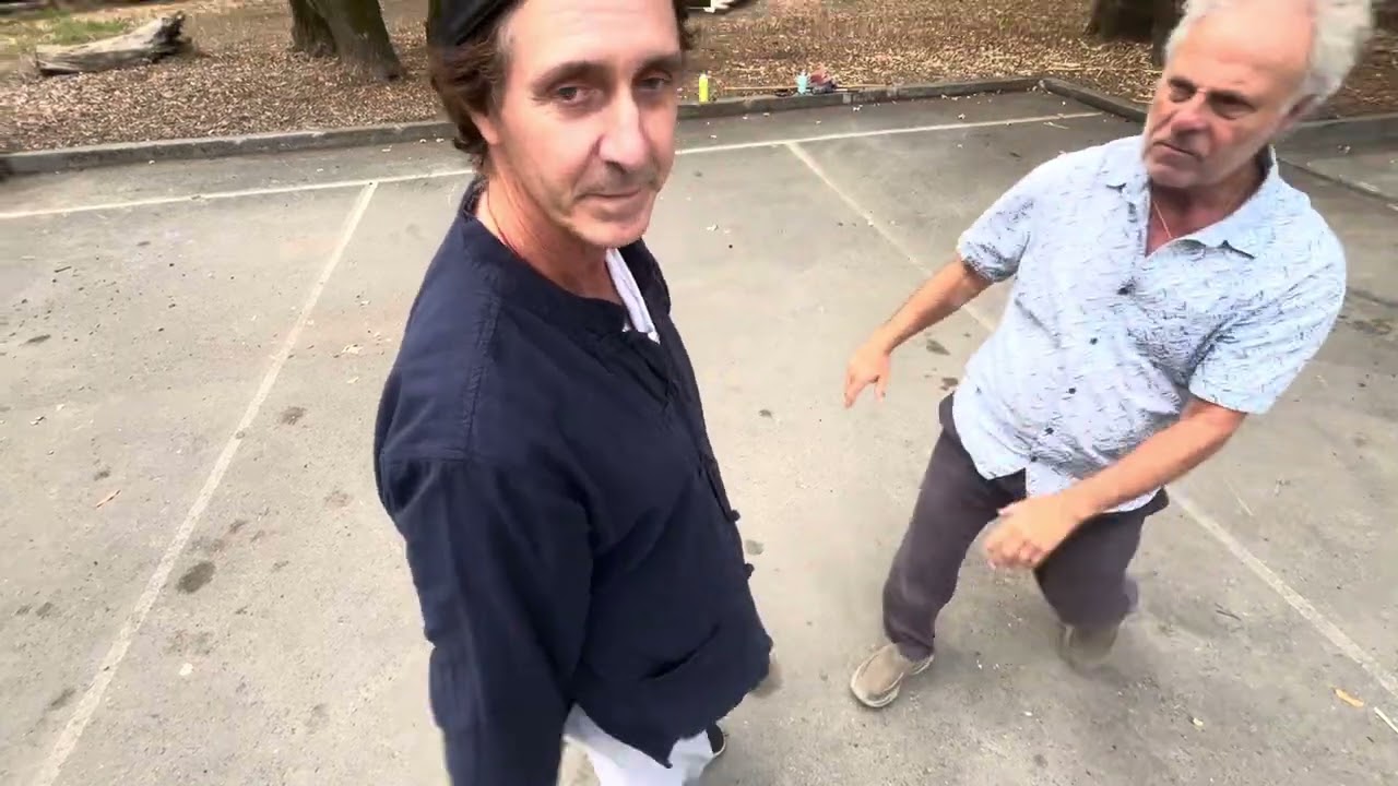 Push hands coupling of high split  and single change I Chen pan ling tai chi