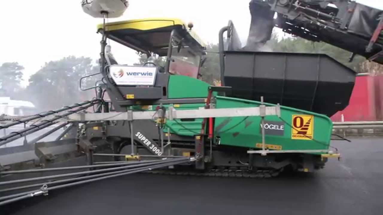 VÖGELE MT 3000-2i Offset und SUPER 3000-2 mit SB 300 TP1 - Berlin, Deutschland