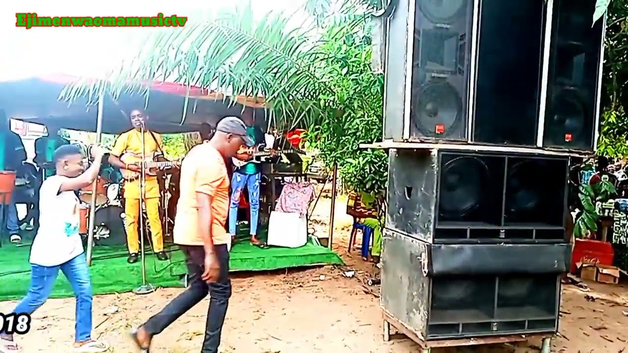 Ejime Nwaoma Live On Stage
