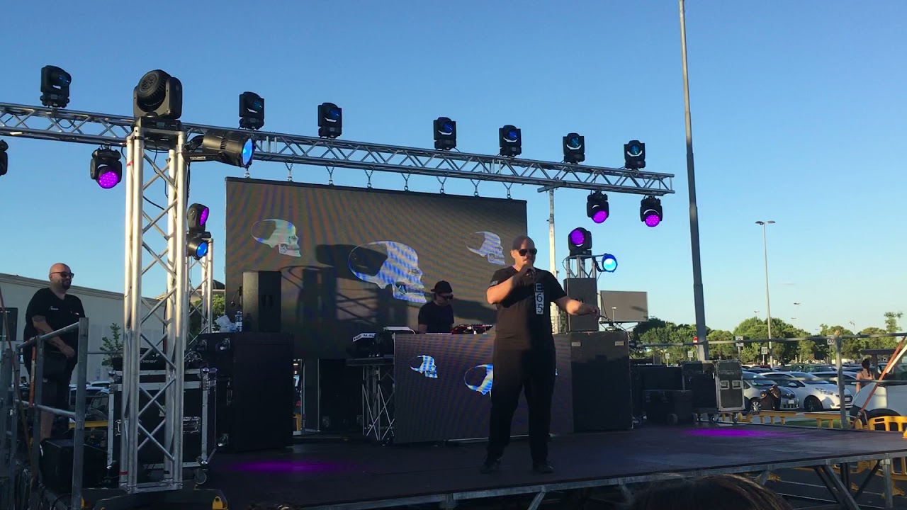 Eiffel 65 Live - Move Your Body