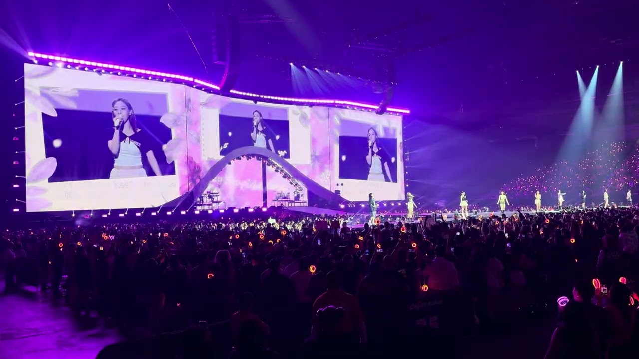 TWICE - 
