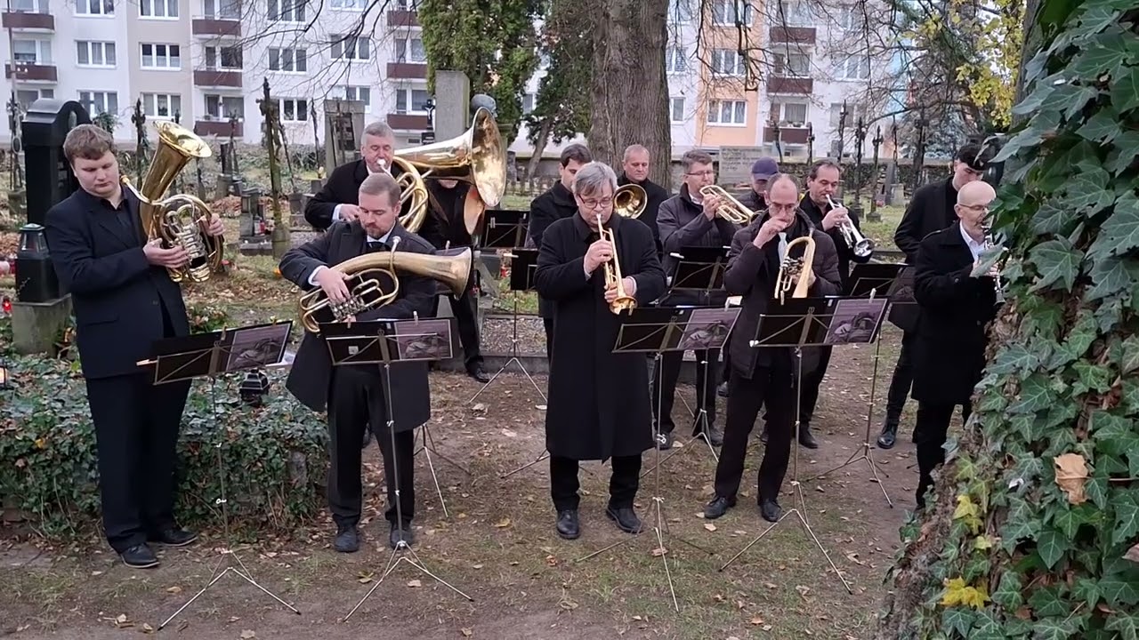 Svatomichaelská dechová kapela - smuteční pochod "Poslední domov" (Alois Čuma)