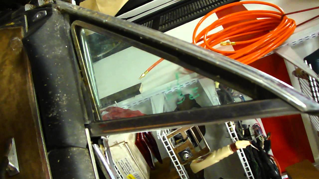 1964 Cadillac Fleetwood Sixty Special RIGHT FRONT VENT WINDOW MOTOR being tested