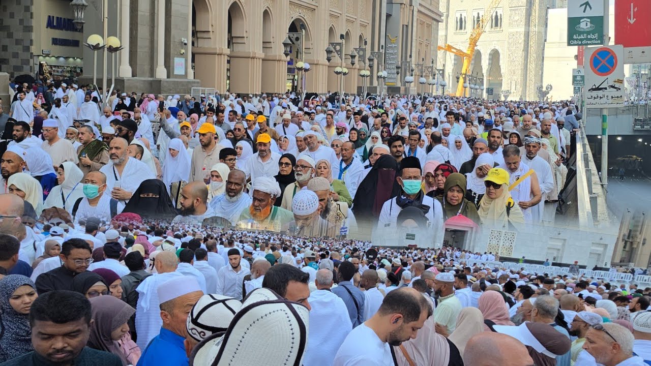 زحمة المسجد الحرام يوم الجمعة وأجواء معتدله