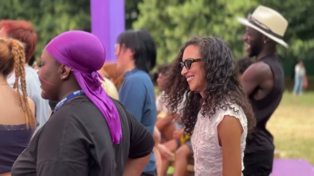 Multitude : un défilé participatif et un cabaret pour enchanter les habitant·es  2/2