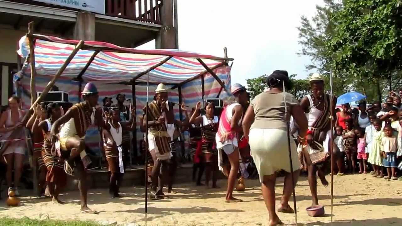 Chants et danses de l'ethnie Antandroy, Fort-Dauphin, Madagascar