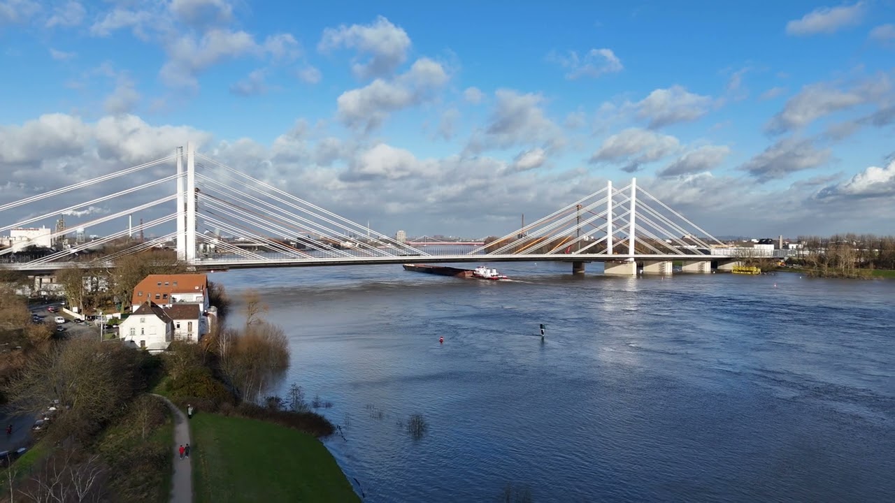 Duisburg am Rhein an 4 verschiedenen Standorten. Beeckerwerth / Ruhrort. / Homberg und Rheinhausen