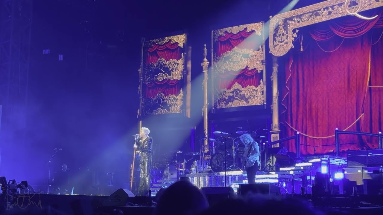 Don't Stop Me Now [4K] - Queen + Adam Lambert (Tokyo Dome, Feb 13, 2024)
